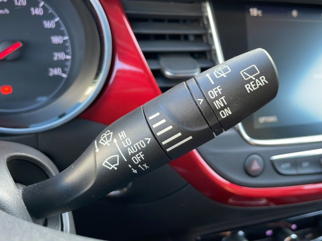 OPEL Crossland 1.2 TURBO 110CH GS - ref: 2-808000 - Photo 10