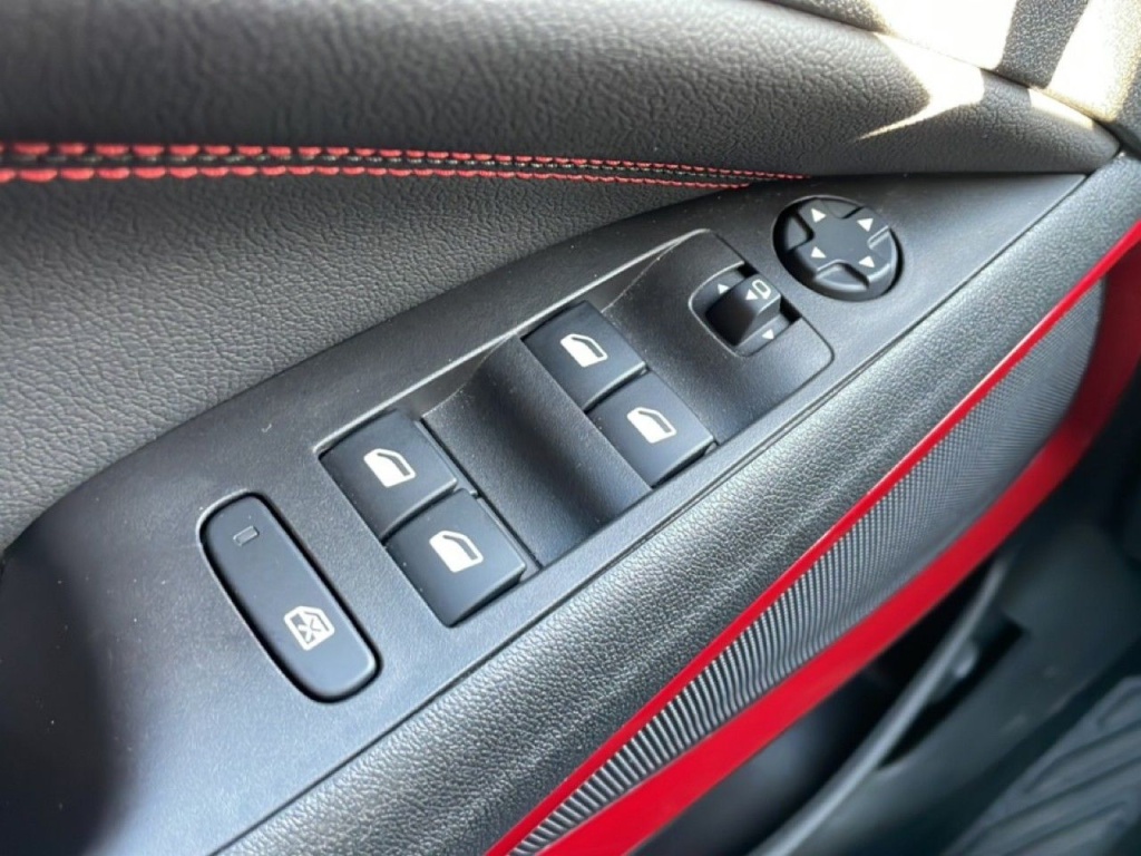 OPEL Crossland 1.2 TURBO 110CH GS - ref: 2-808000 - Photo 16