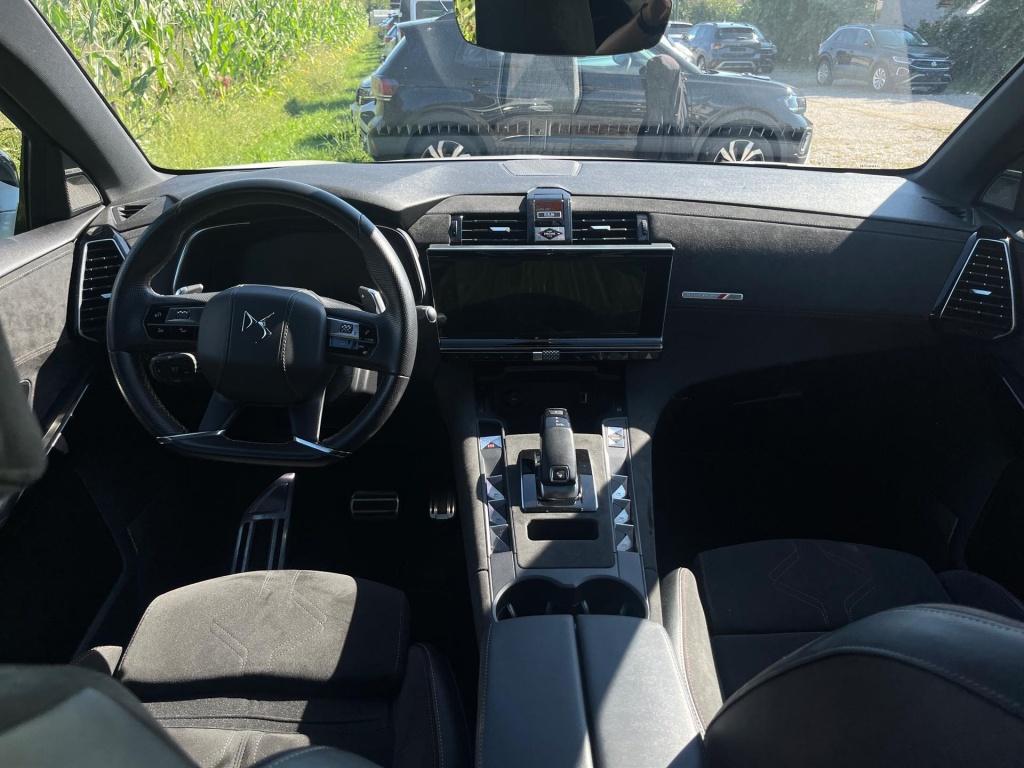 DS AUTO DS7 Crossback Performance Line Plus E-Tense 300HP 4x4 EAT8  - ref: 4-128814 - Photo 6