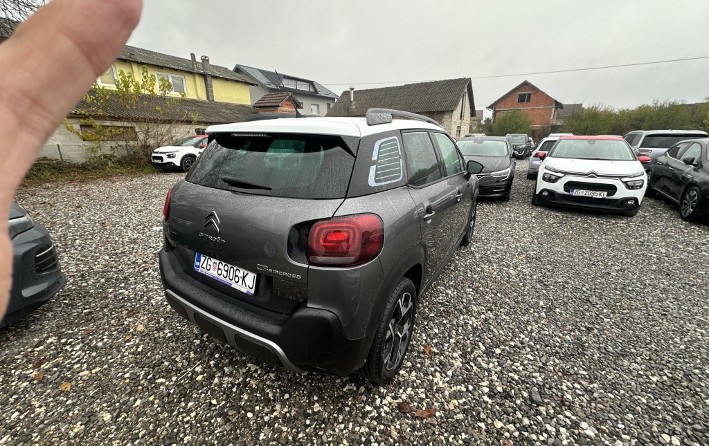 CITROEN C3 Aircross Shine 1.2 PureTech 110HP - ref: 4-131035 - Photo 17