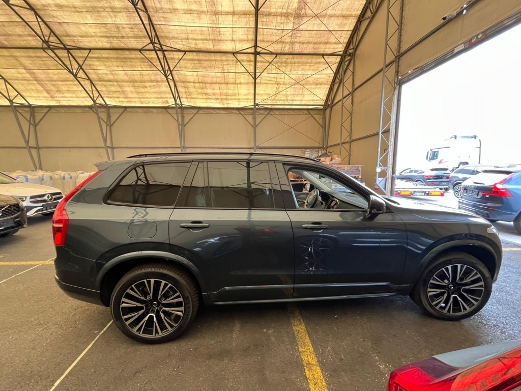 VOLVO XC90 Ultimate Dark T8 455HP AWD AT 8 7 seats Recharge - ref: 4-131950 - Photo 3
