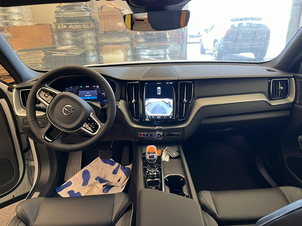 VOLVO XC60 Polestar T8 455HP AWD Geartronic pHEV - ref: 4-132307 - Photo 3