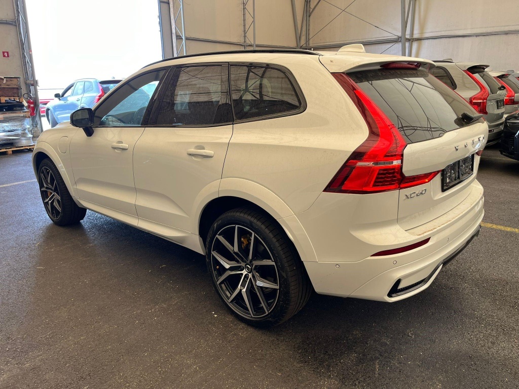VOLVO XC60 Polestar T8 455HP AWD Geartronic pHEV - ref: 4-132307 - Photo 9