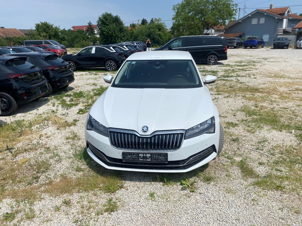 SKODA Superb Style 2.0 TSI 190HP DSG  - ref: 4-137567 - Photo 9