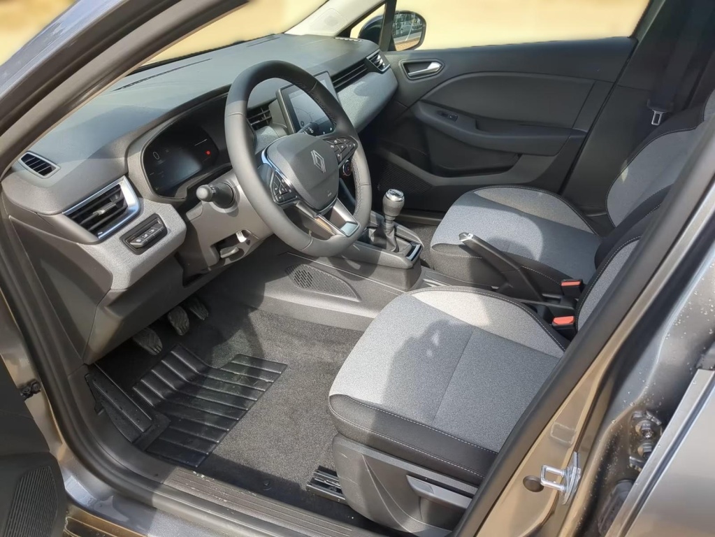 RENAULT Clio Evolution dCi 100HP  - ref: 4-161448 - Photo 5