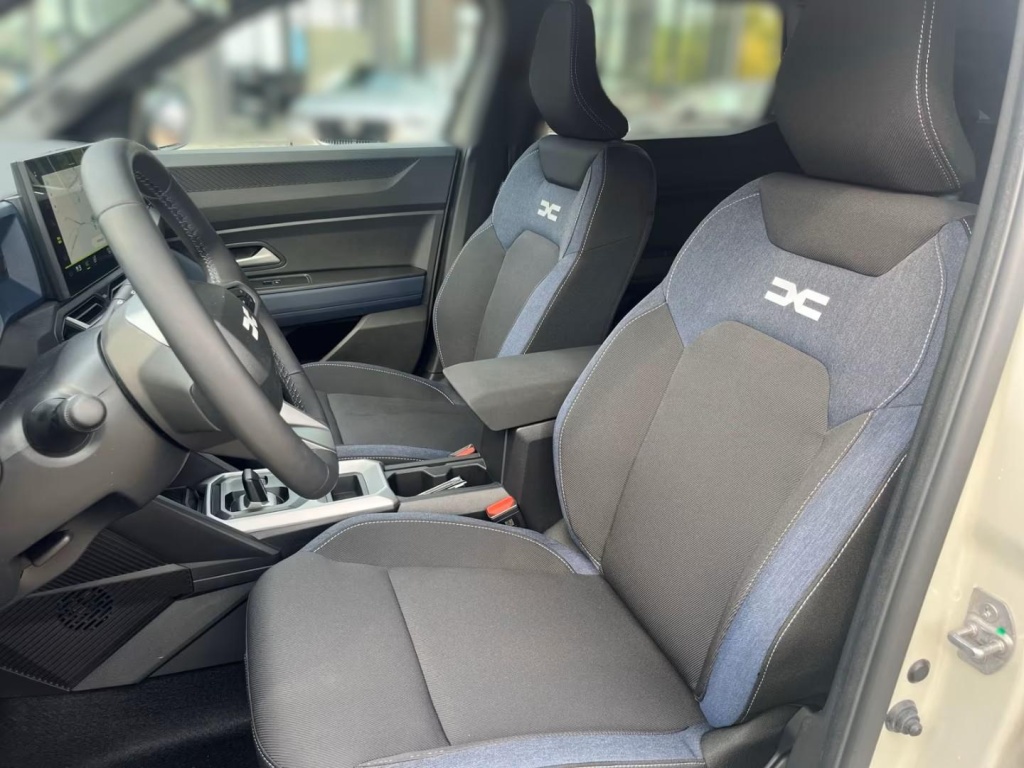 DACIA Duster Journey 1.6 Hybrid 140HP AT  - ref: 4-162733 - Photo 2