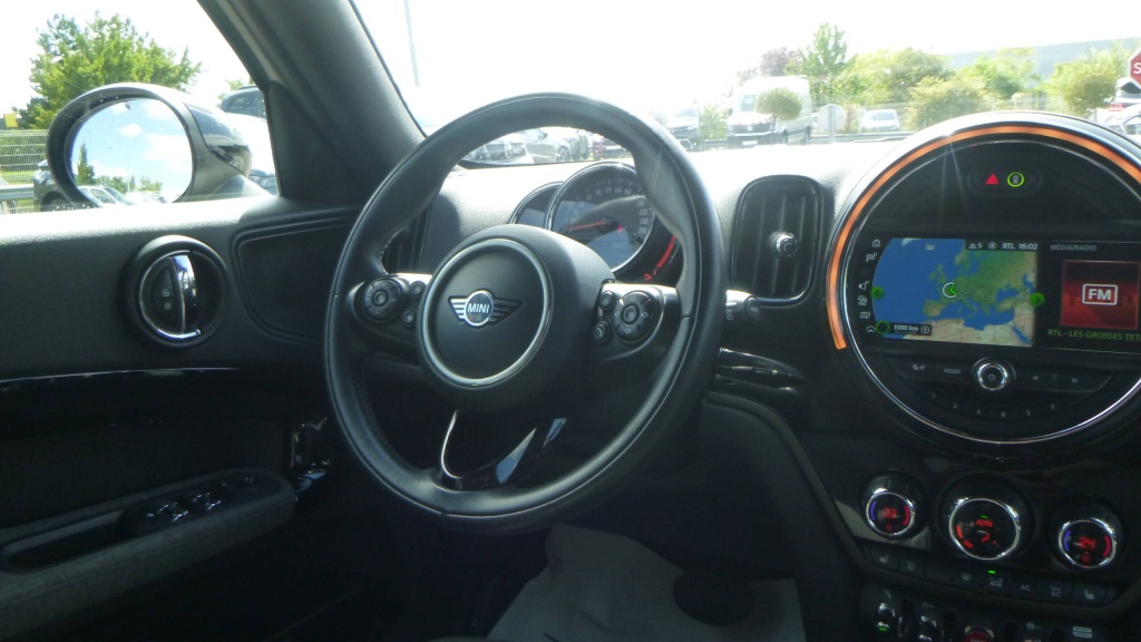 MINI Countryman Cooper D MINI COUNTRYMAN SUREQUIPEE 150 CH ALL4 BVA8 - COOPER D + JANTES 18