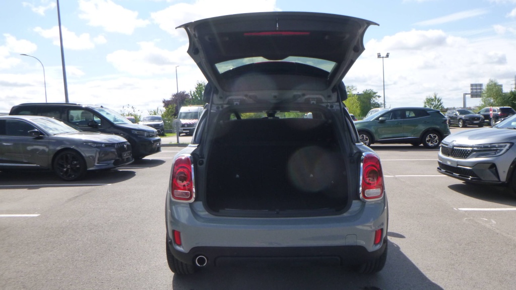 MINI Countryman Cooper D MINI COUNTRYMAN SUREQUIPEE 150 CH ALL4 BVA8 - COOPER D + JANTES 18