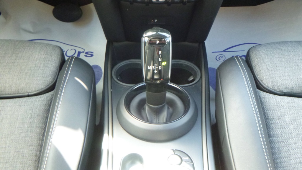 MINI Countryman Cooper D MINI COUNTRYMAN SUREQUIPEE 150 CH ALL4 BVA8 - COOPER D + JANTES 18