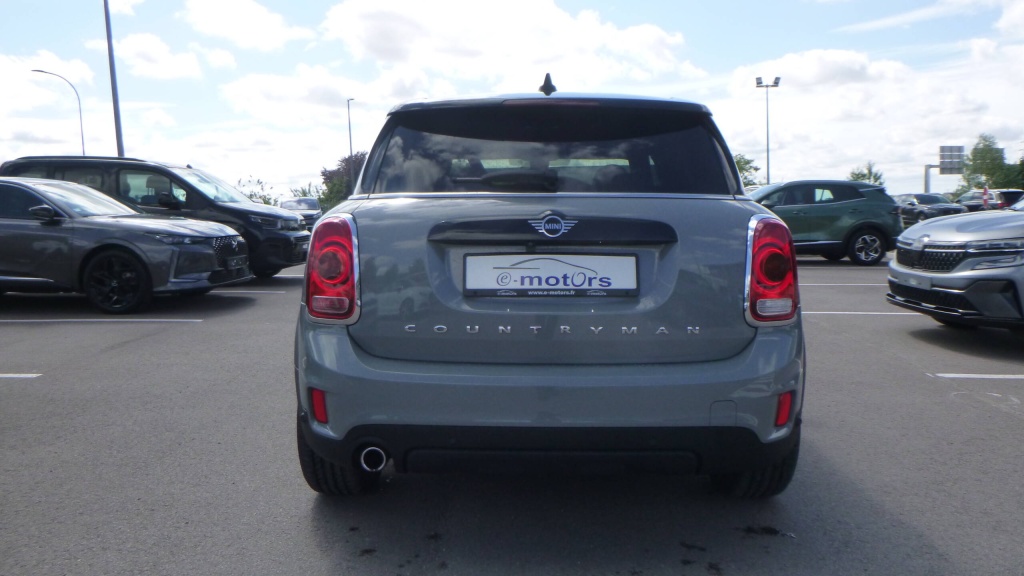 MINI Countryman Cooper D MINI COUNTRYMAN SUREQUIPEE 150 CH ALL4 BVA8 - COOPER D + JANTES 18