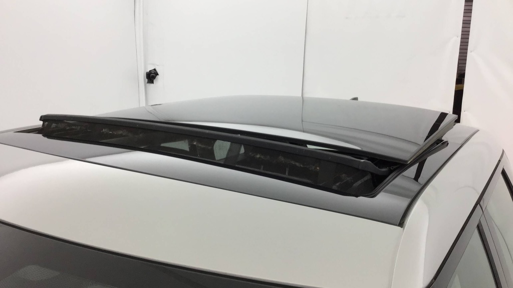 LAND ROVER Evoque Range Rover Evoque P300e PHEV +Toit P300E PHEV +TOIT - ref: 5-1213186 - Photo 13