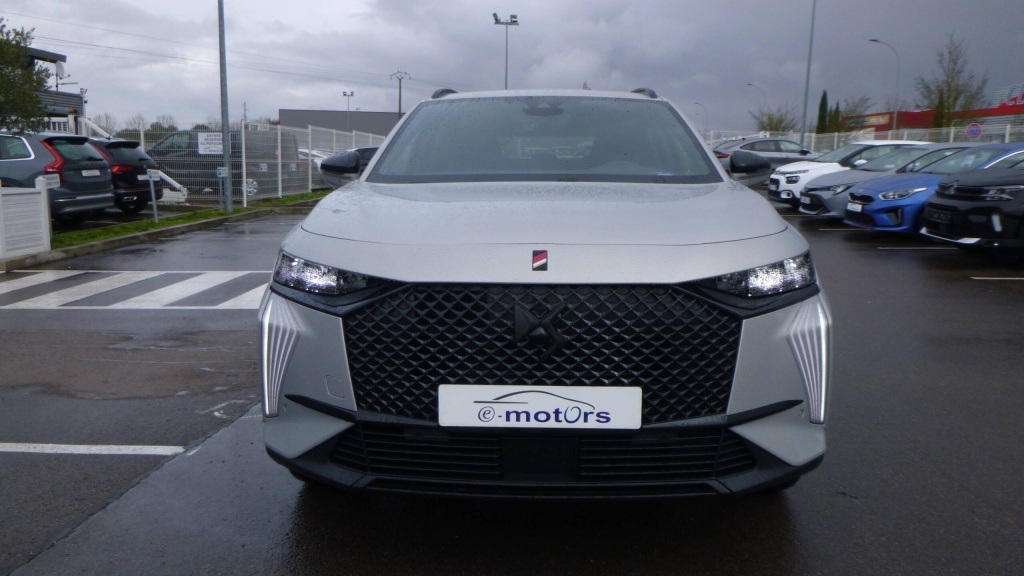 DS DS7 Performance Line DS7 BLUEHDI 130 EAT8 PERFORMANCE LINE +CAM +HML +ALARME - ref: 5-1254359 - Photo 2