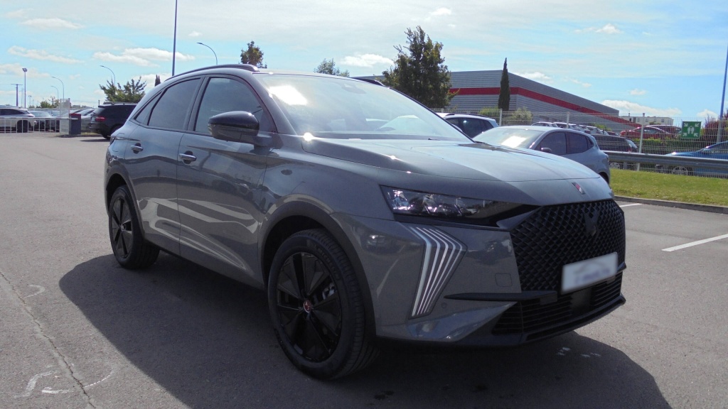 DS DS7 Performance Line DS7 BLUEHDI 130 EAT8 PERFORMANCE LINE +CAM +HML +ALARME - ref: 5-1254371 - Photo 3
