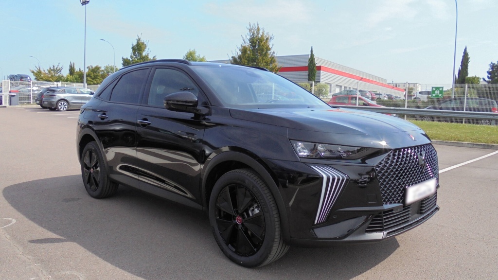 DS DS7 Performance Line DS7 BLUEHDI 130 EAT8 PERFORMANCE LINE +CAM +HML +ALARME - ref: 5-1254419 - Photo 3