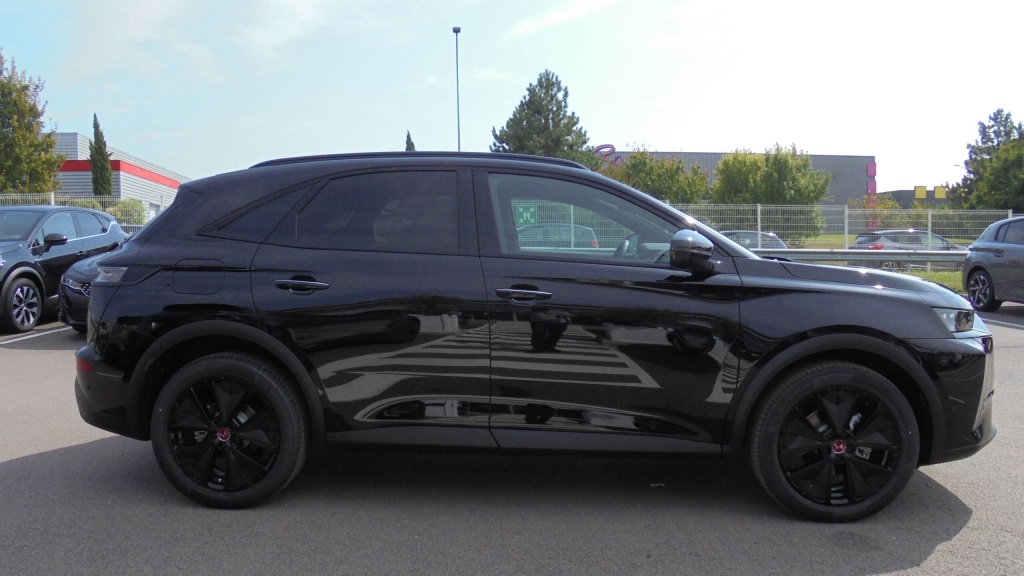 DS DS7 Performance Line DS7 BLUEHDI 130 EAT8 PERFORMANCE LINE +CAM +HML +ALARME - ref: 5-1254422 - Photo 4