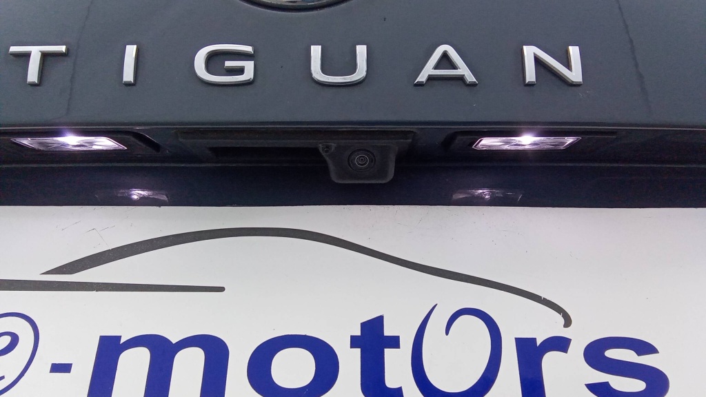 VOLKSWAGEN Tiguan R-Line Exclusive EHYBRID 245 DSG6 R-LINE EXCLUSIVE - ref: 5-1289161 - Photo 12