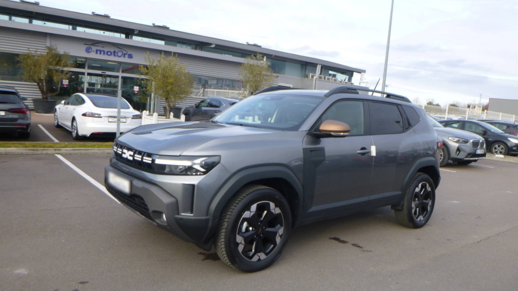 DACIA Duster Extreme TCE 130 4X4 EXTREME - ref: 5-1293637 - Photo 1