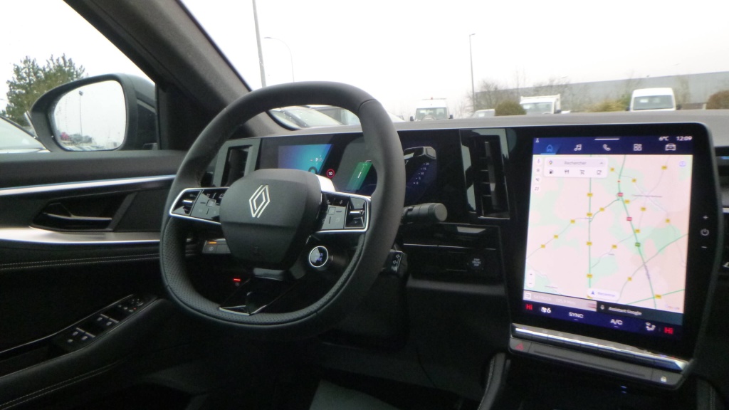 RENAULT Rafale Techno E-TECH FULL HYBRID 200 TECHNO +HML + 4CONTROL - ref: 5-1301292 - Photo 15