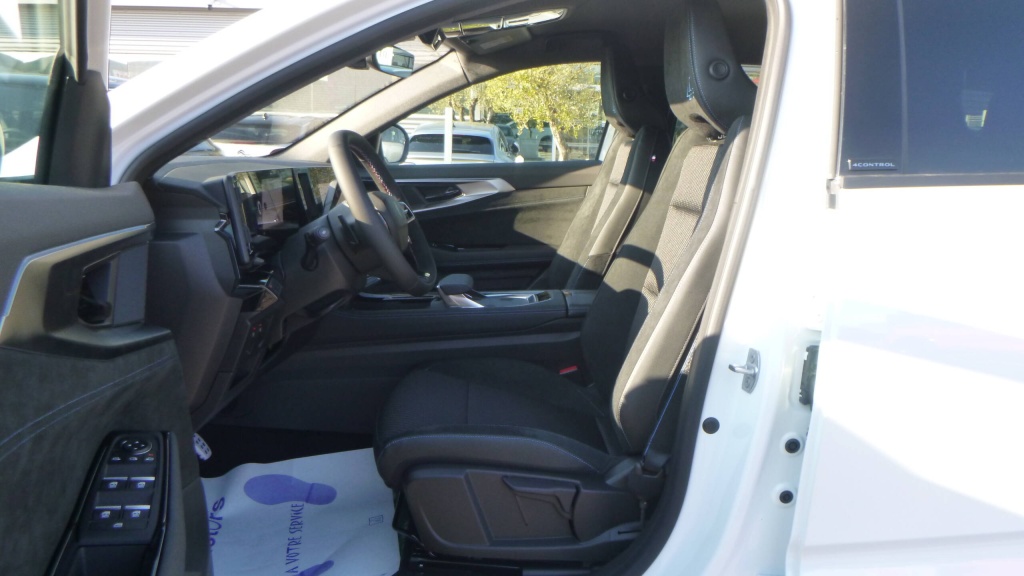 RENAULT Espace esprit Alpine ESPACE E-TECH FULL HYBRID 200 ESPRIT ALPINE - ref: 5-1302036 - Photo 16