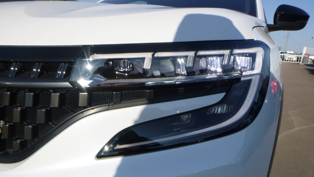 RENAULT Espace esprit Alpine ESPACE E-TECH FULL HYBRID 200 ESPRIT ALPINE - ref: 5-1302036 - Photo 9
