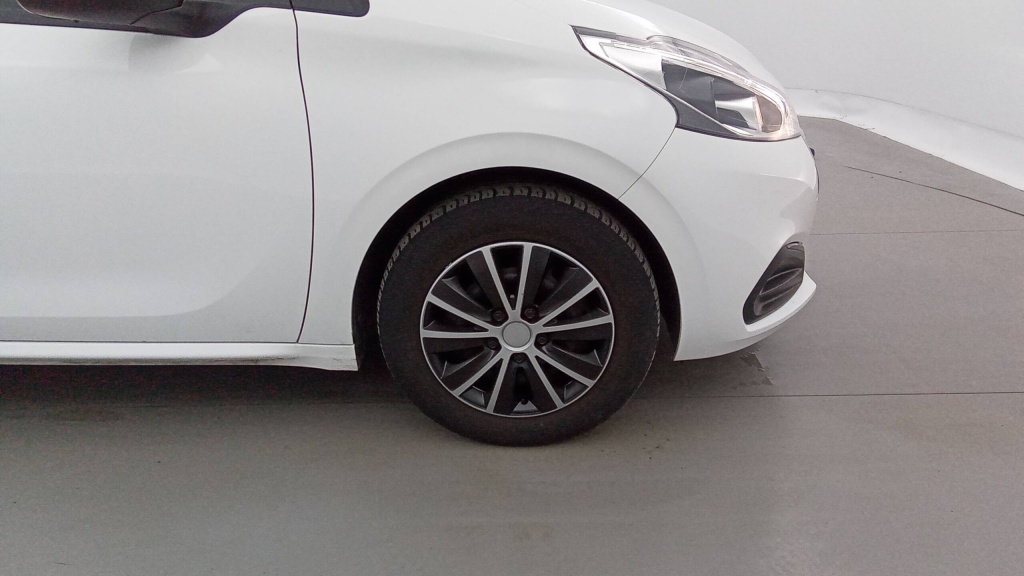 PEUGEOT 208 Active 1.2 PURETECH 68 ACTIVE - ref: 5-1303709 - Photo 11