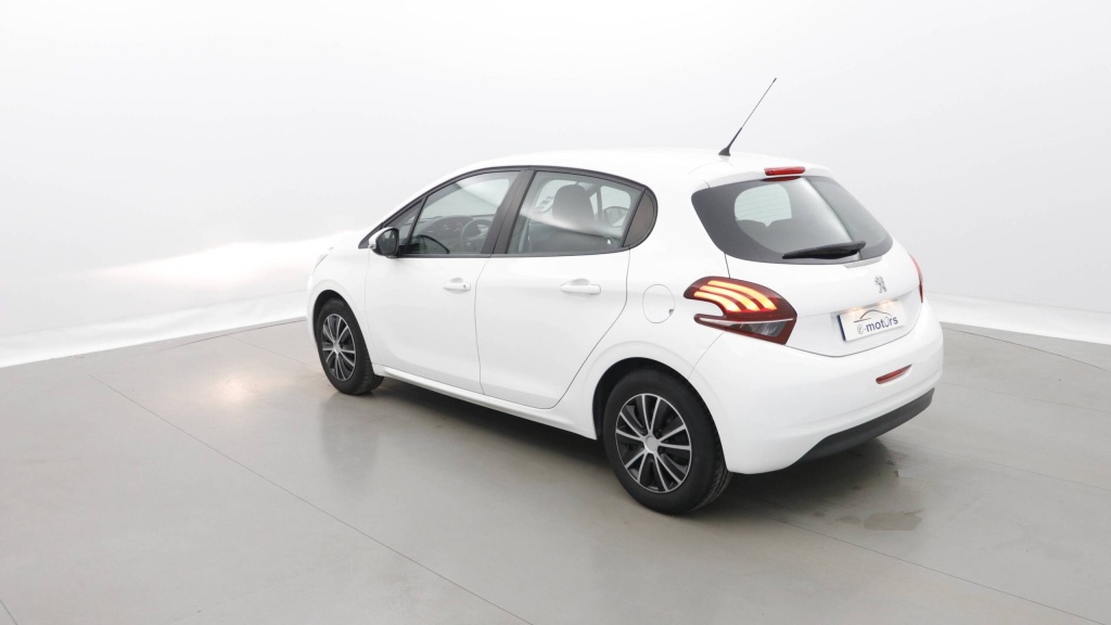 PEUGEOT 208 Active 1.2 PURETECH 68 ACTIVE - ref: 5-1303709 - Photo 4