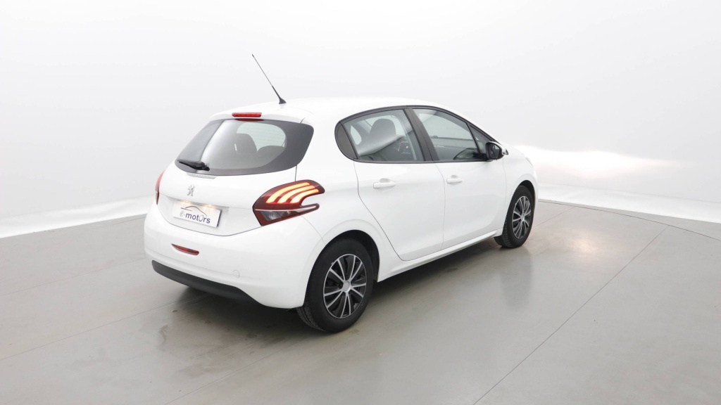 PEUGEOT 208 Active 1.2 PURETECH 68 ACTIVE - ref: 5-1303709 - Photo 6