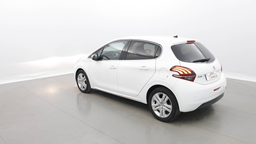PEUGEOT 208 Allure PURETECH 110 ALLURE - ref: 5-1306641 - Photo 4