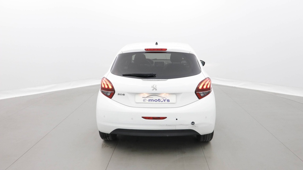 PEUGEOT 208 Allure PURETECH 110 ALLURE - ref: 5-1306641 - Photo 5