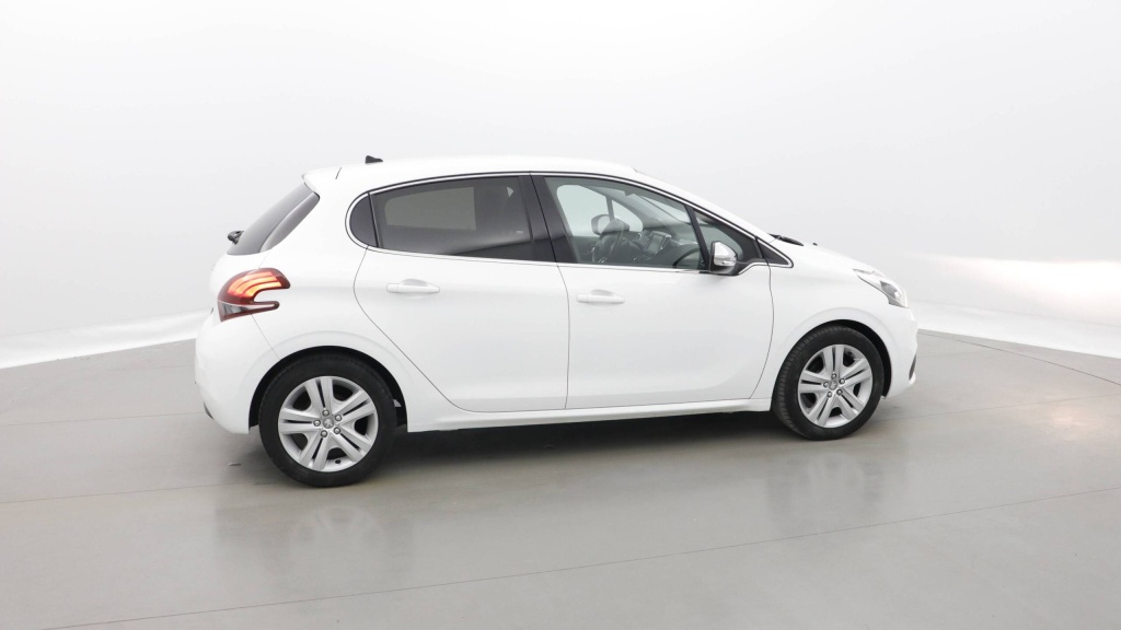 PEUGEOT 208 Allure PURETECH 110 ALLURE - ref: 5-1306641 - Photo 7
