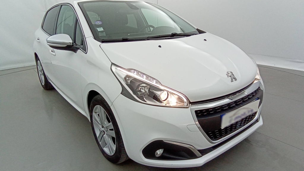 PEUGEOT 208 Allure PURETECH 110 ALLURE - ref: 5-1306641 - Photo 9