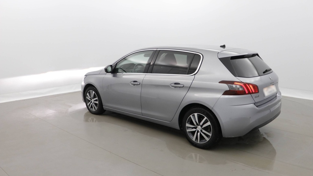 PEUGEOT 308 Allure PURETECH 130 EAT8 ALLURE - ref: 5-1315904 - Photo 4