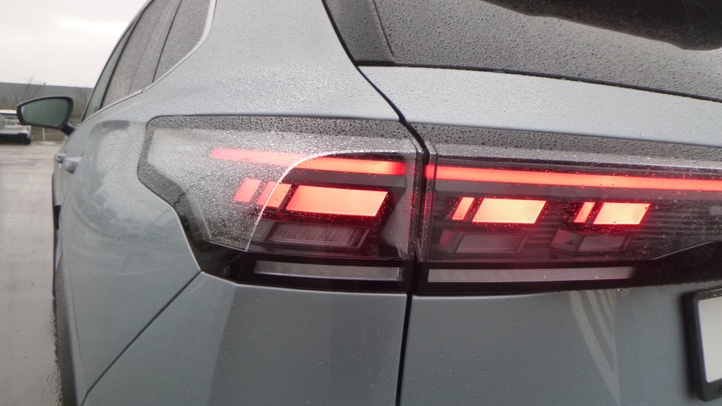 VOLKSWAGEN Tiguan R-Line TDI 150 DSG7 R-LINE - ref: 5-1322679 - Photo 10