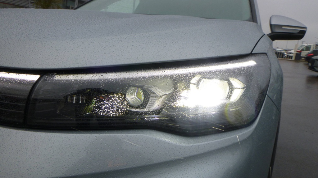 VOLKSWAGEN Tiguan R-Line TDI 150 DSG7 R-LINE - ref: 5-1322679 - Photo 9
