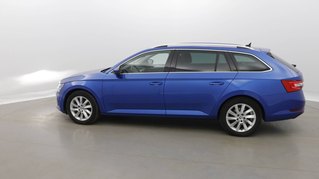 SKODA SuperbCombi Style 1.4 TSI PHEV 218 DSG6 STYLE - ref: 5-1323727 - Photo 3