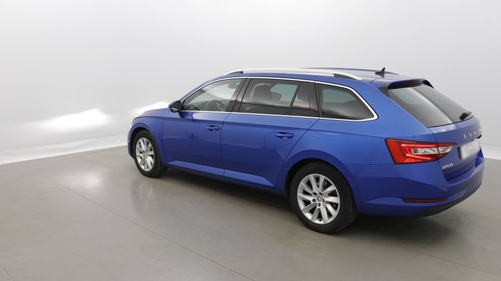 SKODA SuperbCombi Style 1.4 TSI PHEV 218 DSG6 STYLE - ref: 5-1323727 - Photo 4