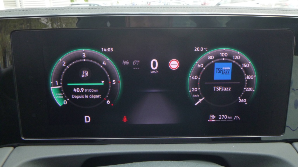 VOLKSWAGEN Tiguan R-Line TDI 150 DSG7 R-LINE +TOIT PANO +PACK HIVER +360 +ACC +KEYLESS +HML - ref: 5-1326547 - Photo 14