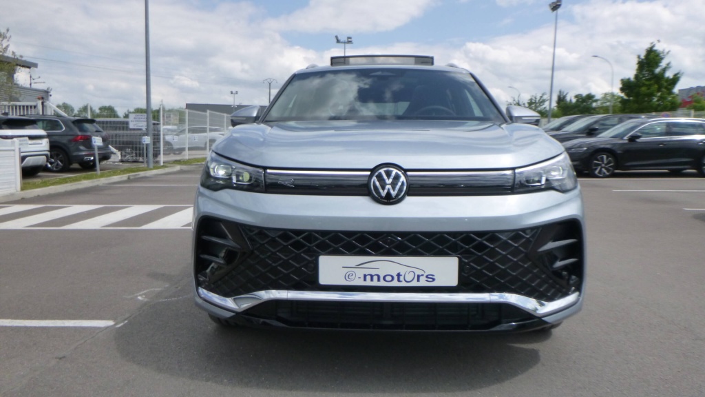 VOLKSWAGEN Tiguan R-Line TDI 150 DSG7 R-LINE +TOIT PANO +PACK HIVER +360 +ACC +KEYLESS +HML - ref: 5-1326547 - Photo 2