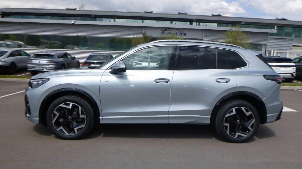 VOLKSWAGEN Tiguan R-Line TDI 150 DSG7 R-LINE +TOIT PANO +PACK HIVER +360 +ACC +KEYLESS +HML - ref: 5-1326547 - Photo 8