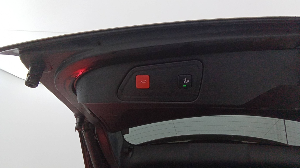 PEUGEOT 3008 Allure HYBRID 225 E-EAT8 ALLURE - ref: 5-1331377 - Photo 14