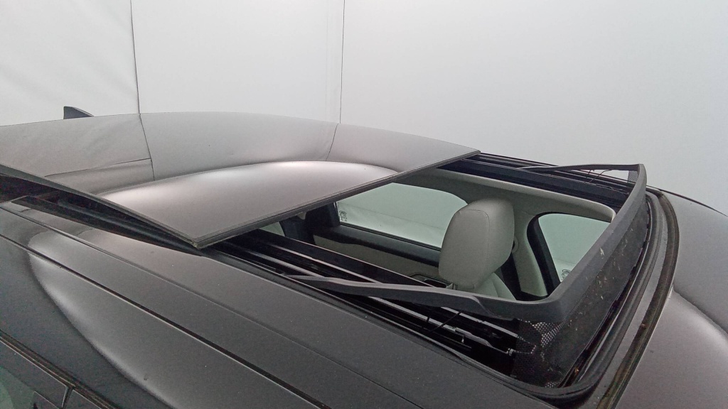 LAND ROVER Range Rover Velar SE R-Dynamic 2.0L P400E SE R-DYNAMIC - ref: 5-1331701 - Photo 13