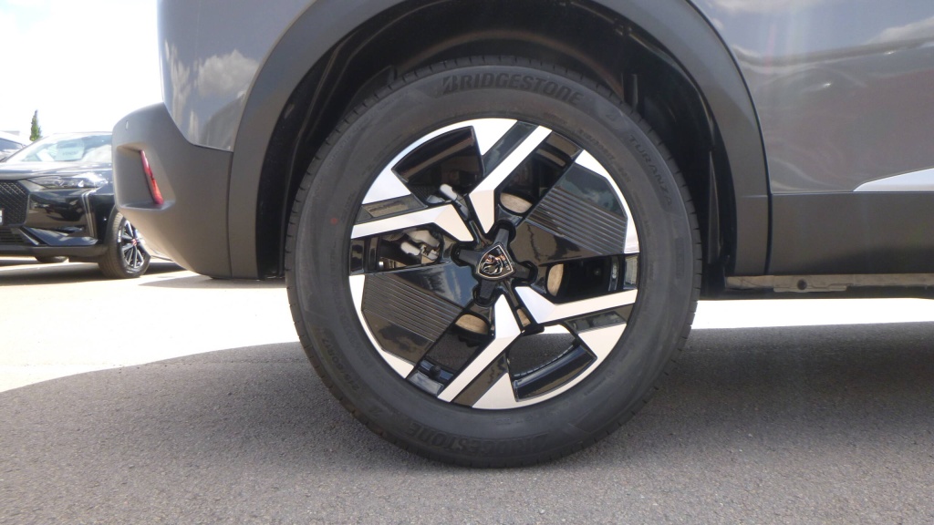 PEUGEOT 2008 GT HYBRID 145 E-DCS6 GT +TOIT PANO - ref: 5-1332159 - Photo 11