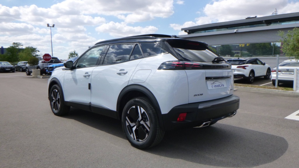 PEUGEOT 2008 GT HYBRID 145 E-DCS6 GT +TOIT PANO - ref: 5-1332169 - Photo 7