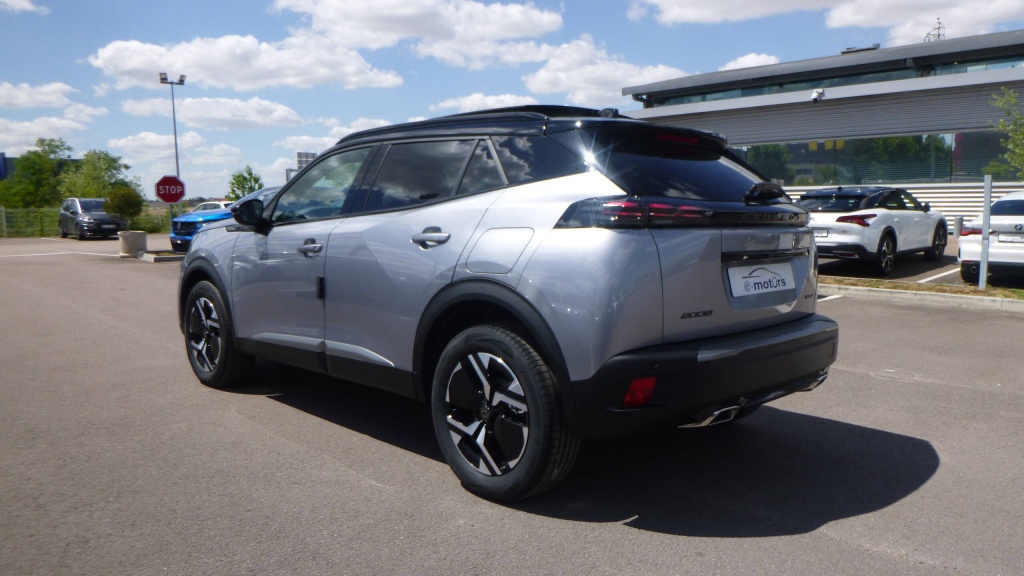PEUGEOT 2008 GT HYBRID 145 E-DCS6 GT +TOIT PANO - ref: 5-1332179 - Photo 7