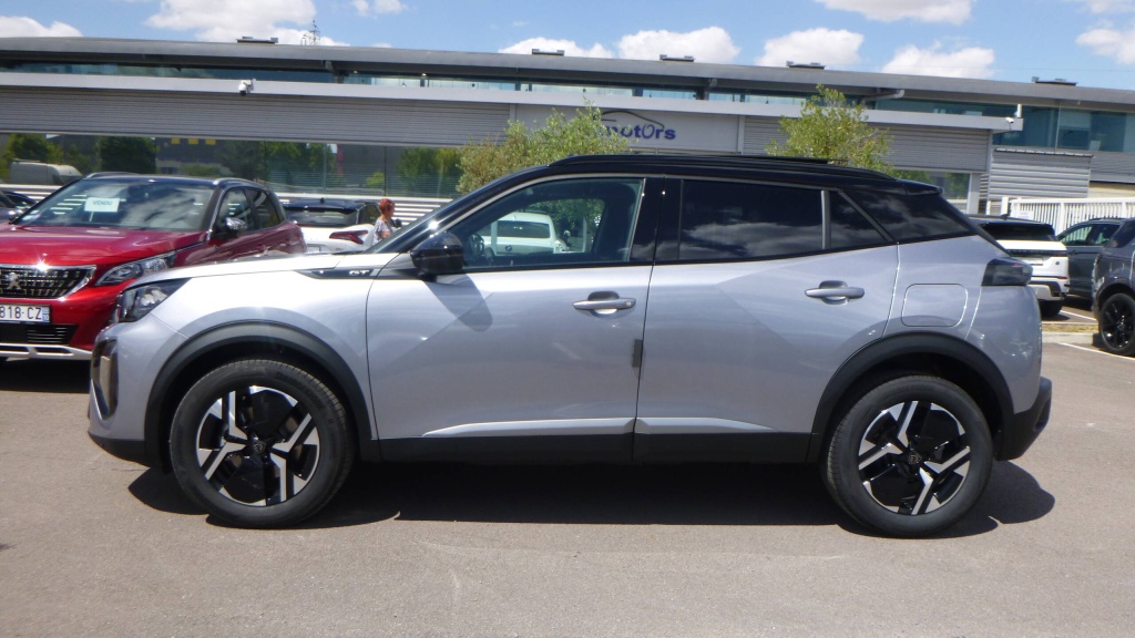 PEUGEOT 2008 GT HYBRID 145 E-DCS6 GT +TOIT PANO - ref: 5-1332179 - Photo 8