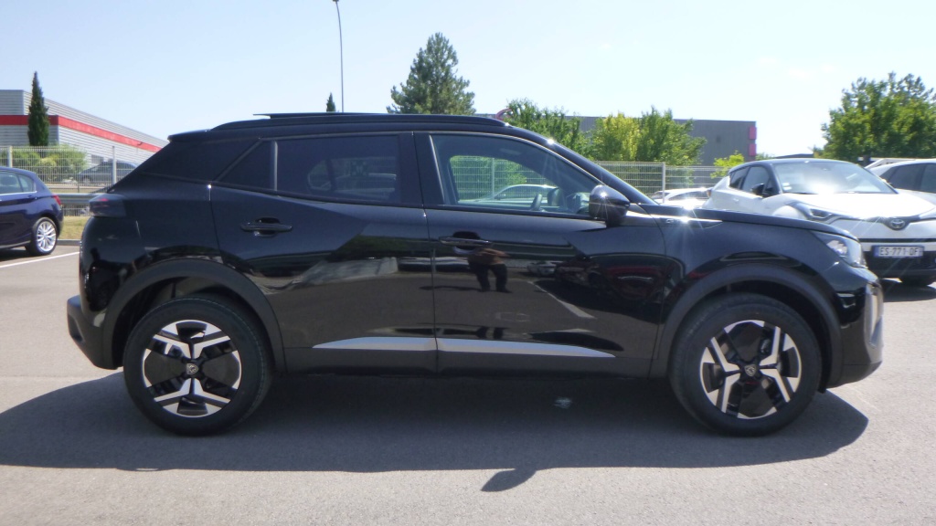 PEUGEOT 2008 GT HYBRID 145 E-DCS6 GT +TOIT PANO - ref: 5-1332189 - Photo 4