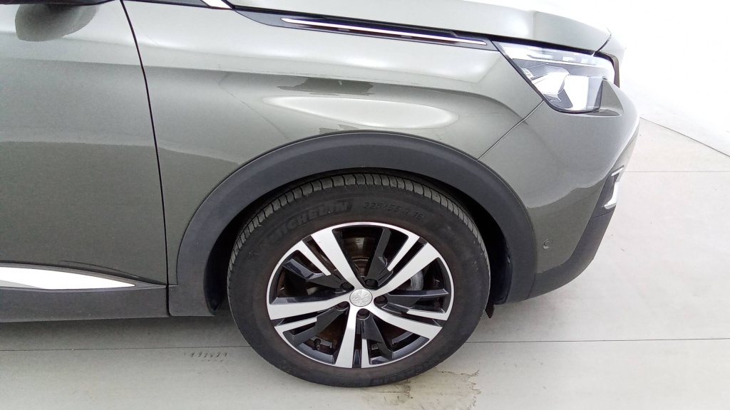 PEUGEOT 3008 Allure PURETECH 130 EAT8 ALLURE - ref: 5-1333551 - Photo 11