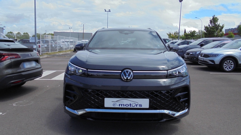 VOLKSWAGEN Tiguan R-Line TDI 150 DSG7 R-LINE +PACK CONFORT +PACK D'AIDES A LA CONDUITE +MATRIX LED - ref: 5-1333867 - Photo 2
