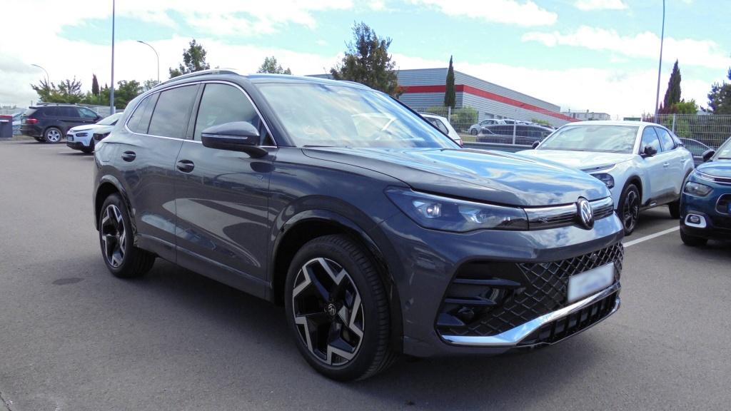VOLKSWAGEN Tiguan R-Line TDI 150 DSG7 R-LINE +PACK CONFORT +PACK D'AIDES A LA CONDUITE +MATRIX LED - ref: 5-1333867 - Photo 3
