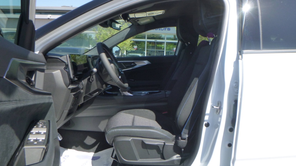 RENAULT Austral Techno esprit Alpine E-TECH FULL HYBRID 200 TECHNO ESPRIT ALPINE +PACK SAFETY +HAYON MOTORISE - ref: 5-1335626 - Photo 16